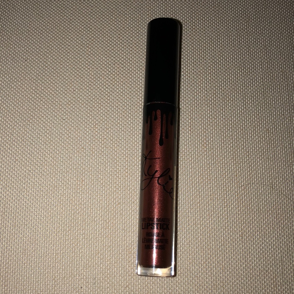 Kylie Metal Matte in “Reign”